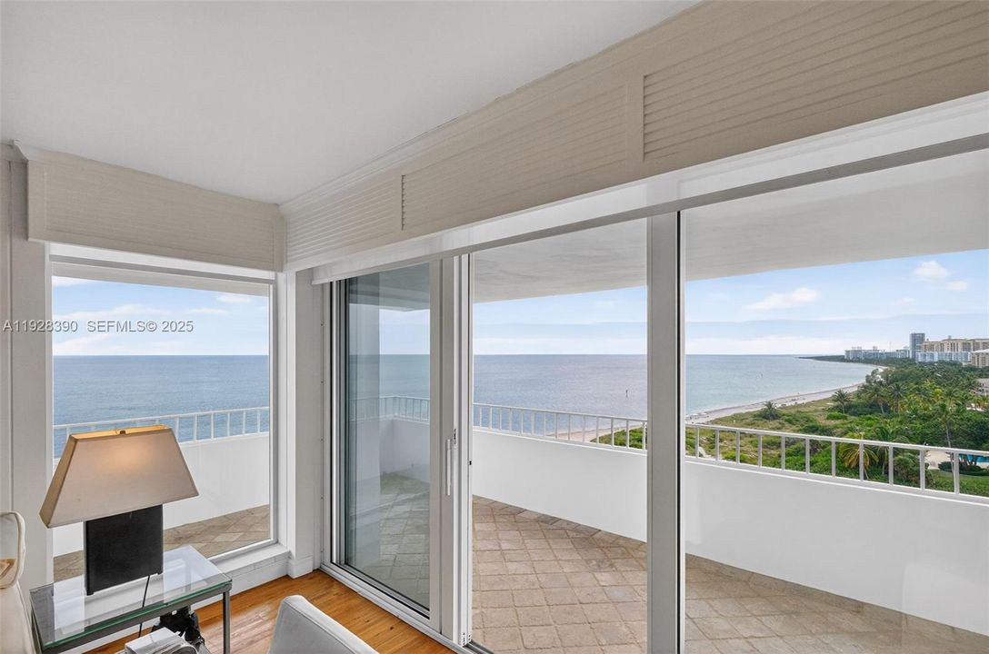 For Sale: $2,850,000 (3 beds, 2 baths, 1930 Square Feet)