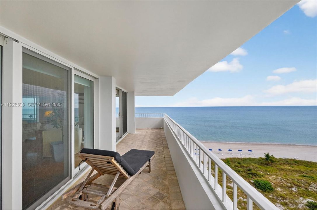 For Sale: $2,850,000 (3 beds, 2 baths, 1930 Square Feet)