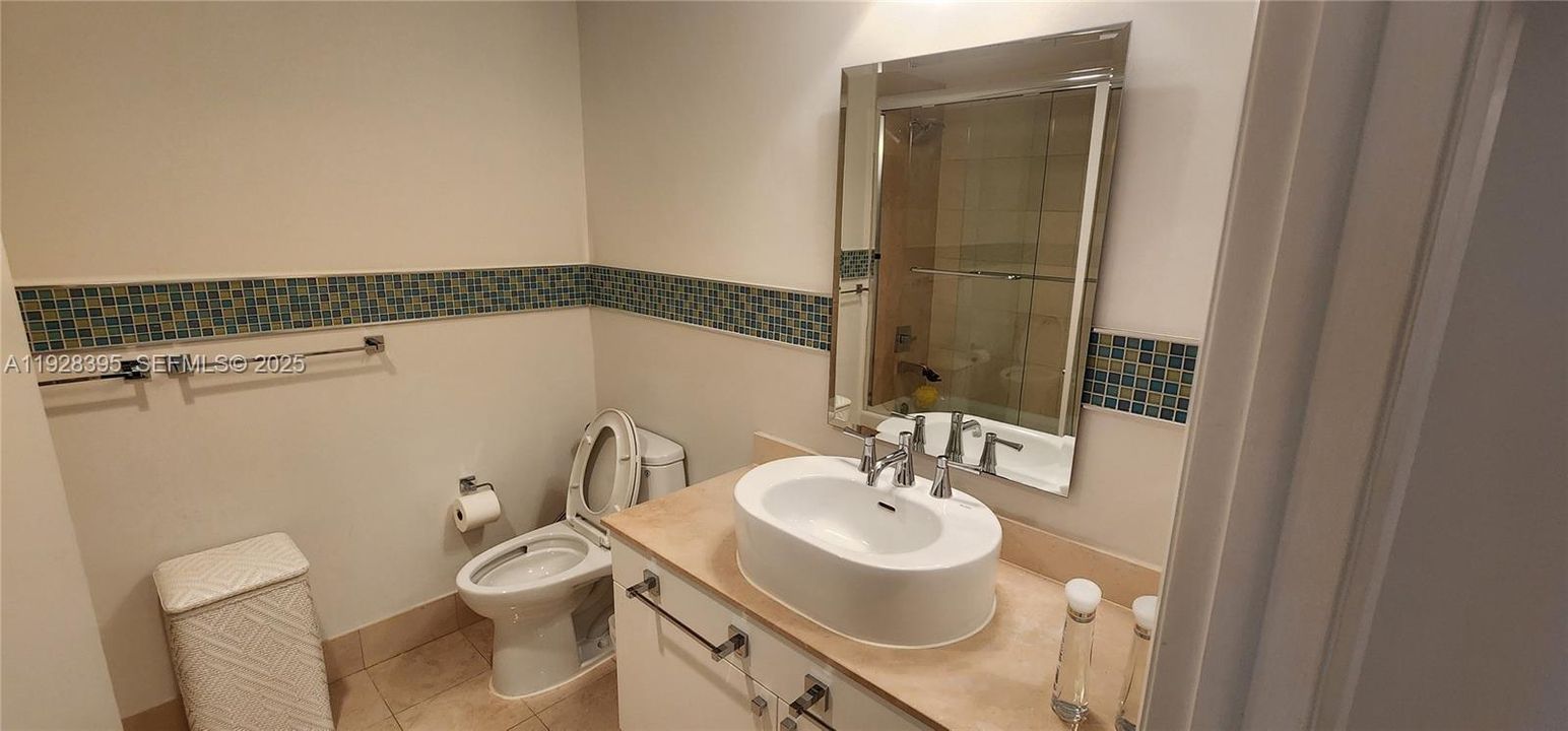 В аренду: $8,700 (3 спален, 3 ванн, 2640 Квадратных фут)