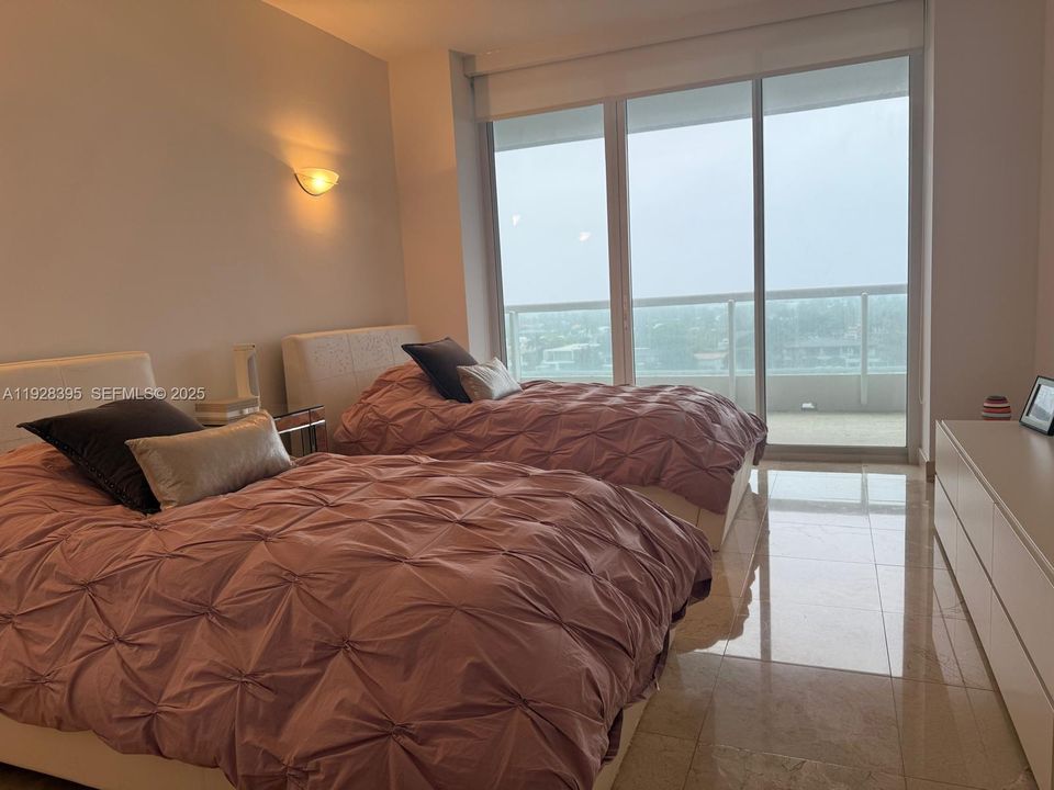 В аренду: $8,700 (3 спален, 3 ванн, 2640 Квадратных фут)