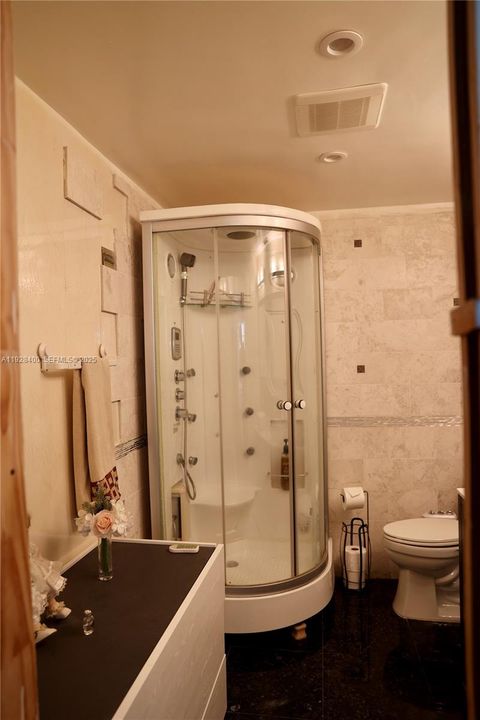 For Sale: $550,000 (3 beds, 2 baths, 1638 Square Feet)