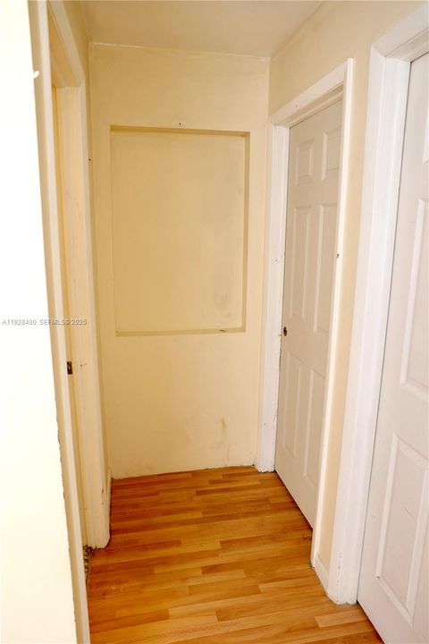 For Sale: $550,000 (3 beds, 2 baths, 1638 Square Feet)