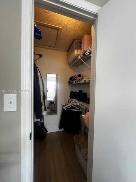 For Rent: $1,975 (1 beds, 1 baths, 805 Square Feet)