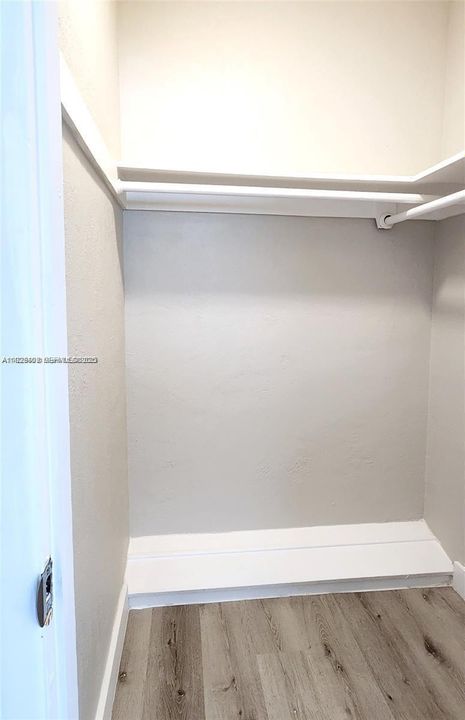 For Rent: $1,750 (0 beds, 1 baths, 550 Square Feet)