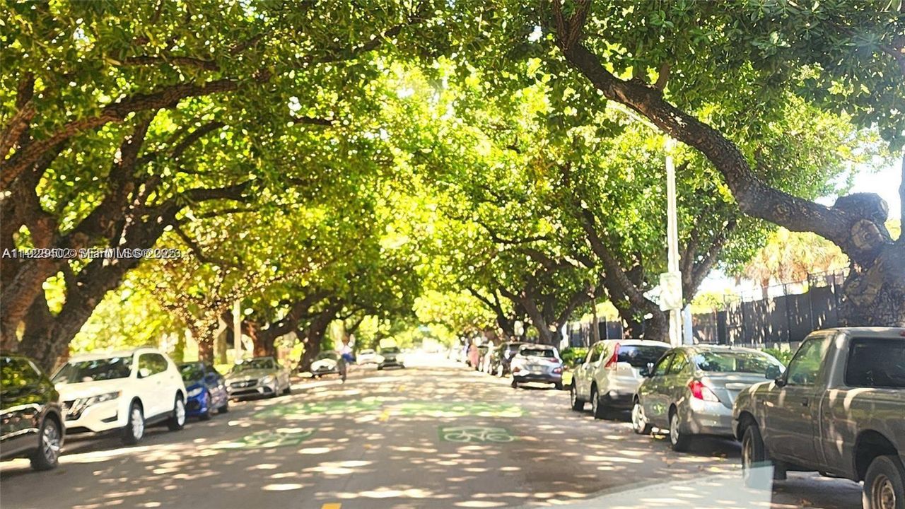 For Rent: $1,750 (0 beds, 1 baths, 550 Square Feet)