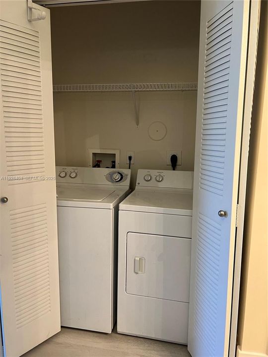 В аренду: $2,404 (2 спален, 2 ванн, 1121 Квадратных фут)