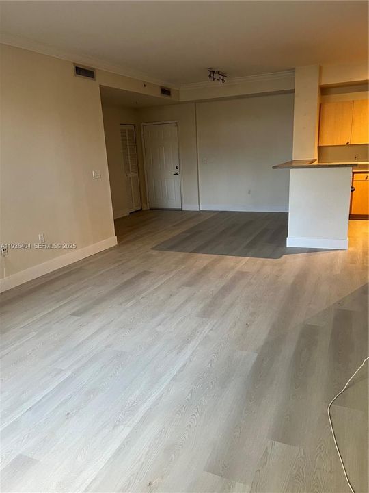 В аренду: $2,404 (2 спален, 2 ванн, 1121 Квадратных фут)