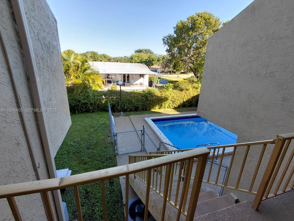 В аренду: $2,300 (2 спален, 1 ванн, 1020 Квадратных фут)