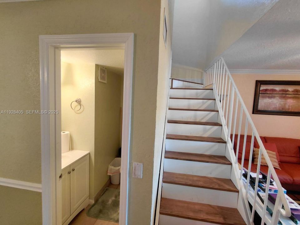 В аренду: $2,300 (2 спален, 1 ванн, 1020 Квадратных фут)