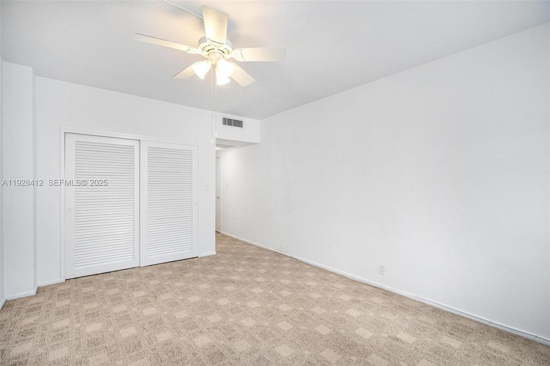 For Sale: $550,000 (2 beds, 2 baths, 1134 Square Feet)