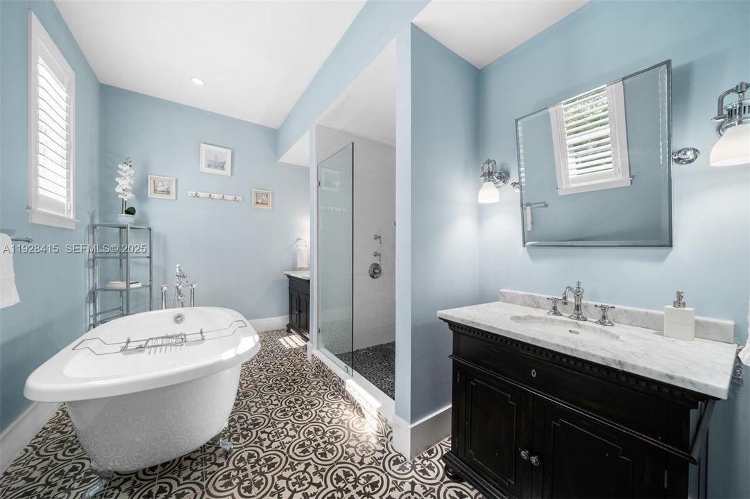 For Sale: $4,495,000 (4 beds, 4 baths, 4661 Square Feet)