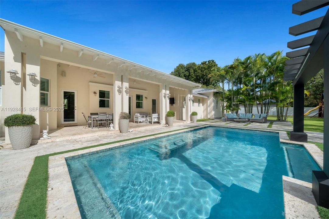 For Sale: $4,495,000 (4 beds, 4 baths, 4661 Square Feet)