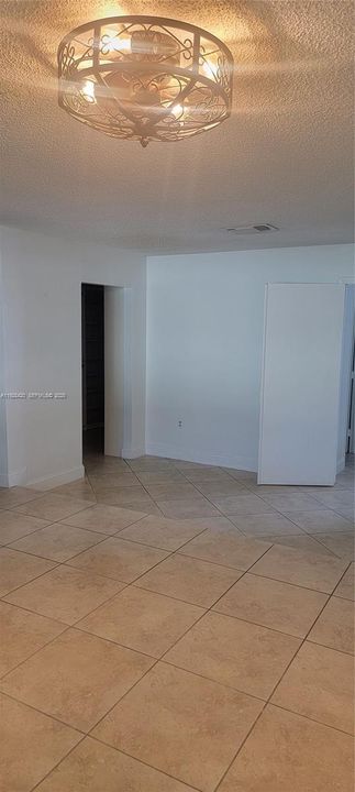 For Sale: $750,000 (4 beds, 3 baths, 2217 Square Feet)