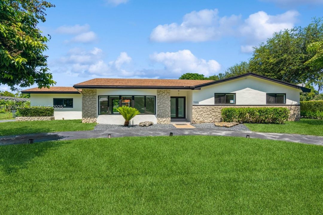 В аренду: $8,500 (4 спален, 3 ванн, 2403 Квадратных фут)