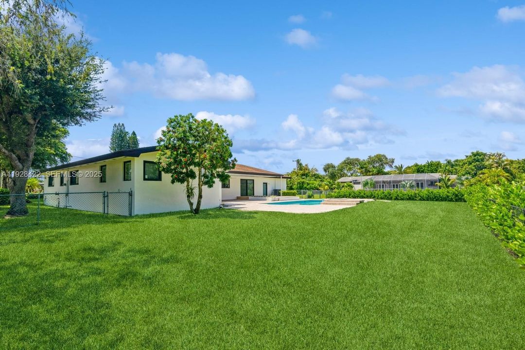 В аренду: $8,500 (4 спален, 3 ванн, 2403 Квадратных фут)