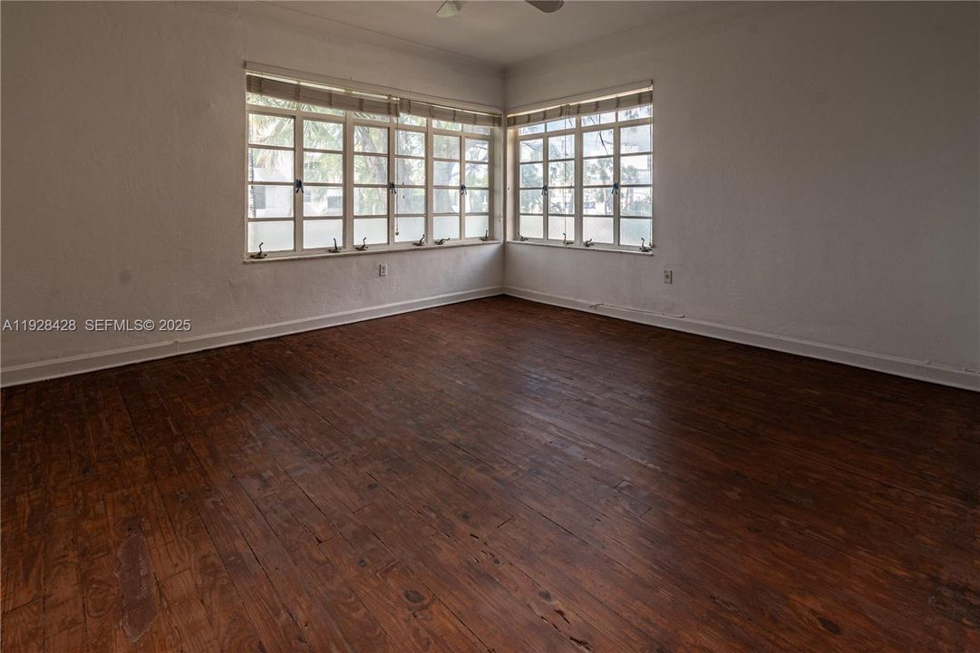 En Venta: $230,000 (1 camas, 1 baños, 610 Pies cuadrados)