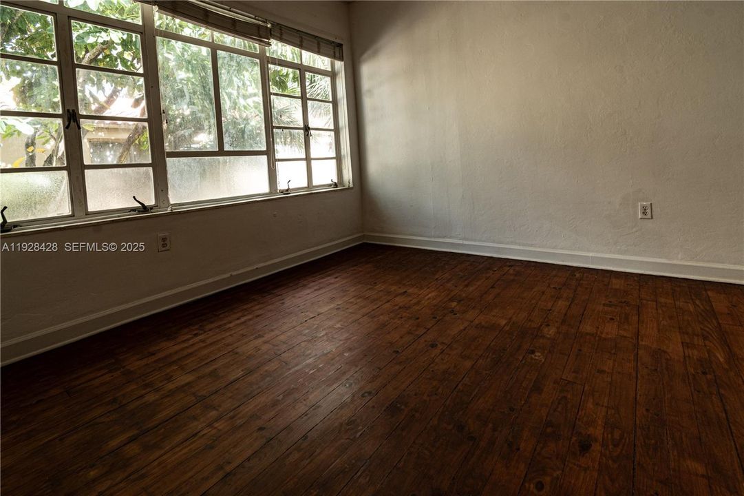 En Venta: $230,000 (1 camas, 1 baños, 610 Pies cuadrados)