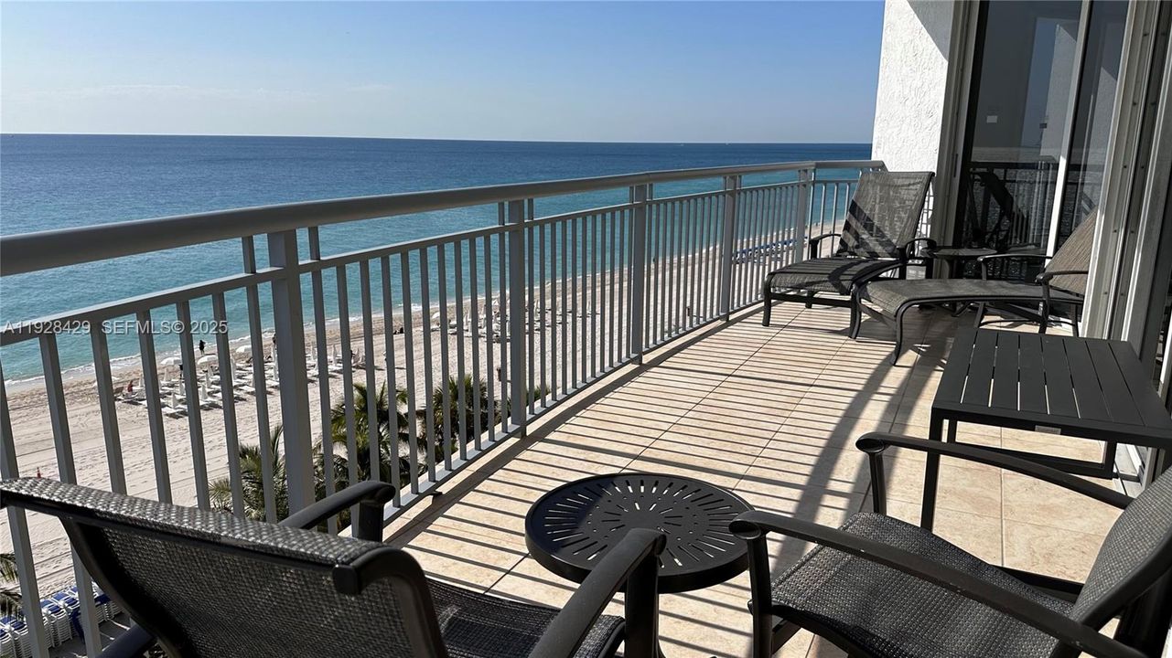 For Rent: $7,000 (2 beds, 2 baths, 1470 Square Feet)