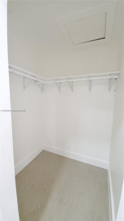 For Rent: $2,250 (2 beds, 2 baths, 856 Square Feet)