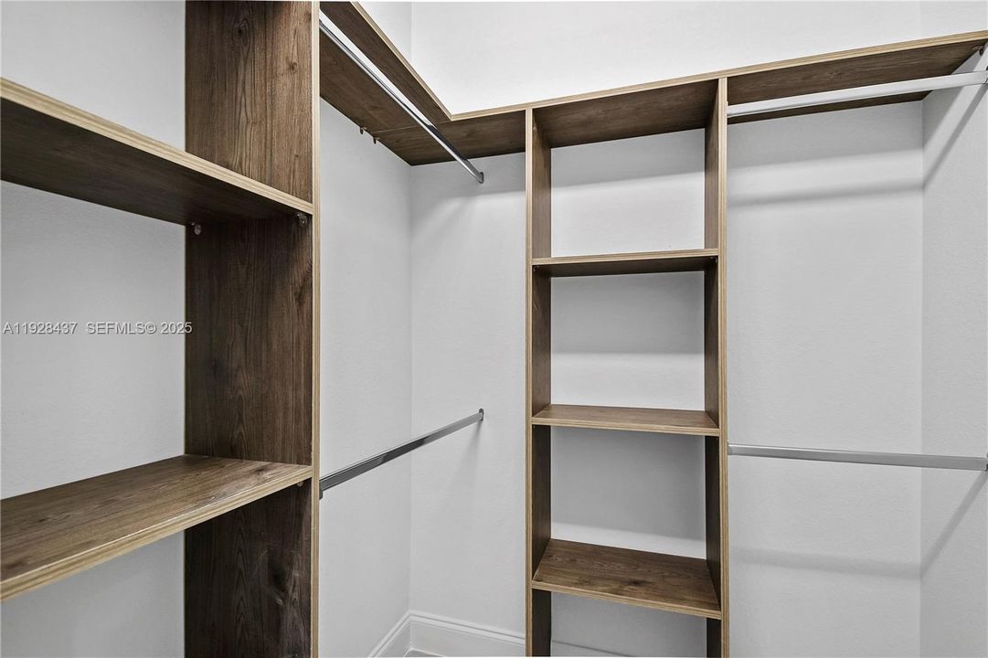 На продажу: $349,900 (3 спален, 2 ванн, 0 Квадратных фут)