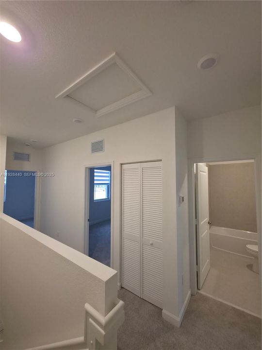 For Rent: $2,200 (3 beds, 2 baths, 1414 Square Feet)