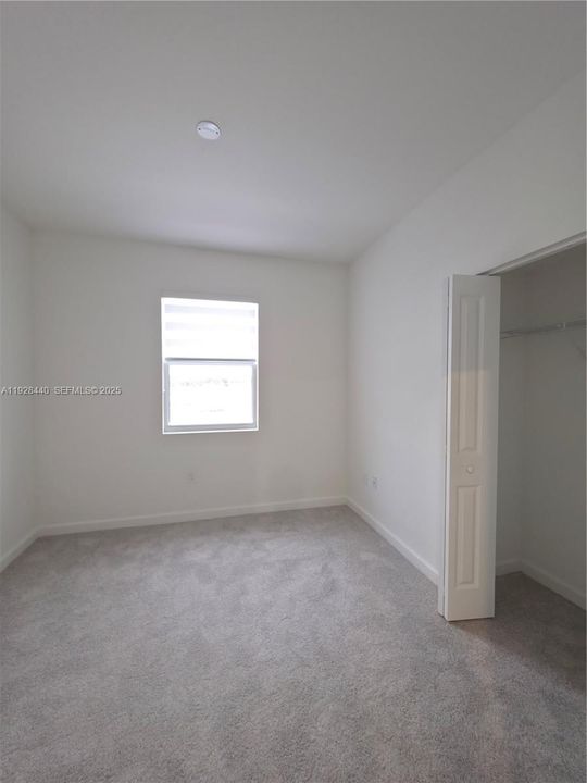 For Rent: $2,200 (3 beds, 2 baths, 1414 Square Feet)