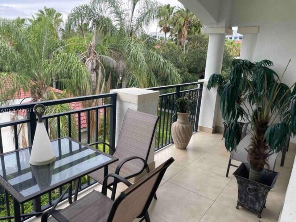 На продажу: $399,000 (1 спален, 1 ванн, 1036 Квадратных фут)