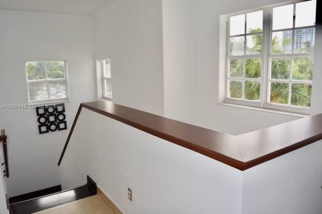 На продажу: $399,000 (1 спален, 1 ванн, 1036 Квадратных фут)