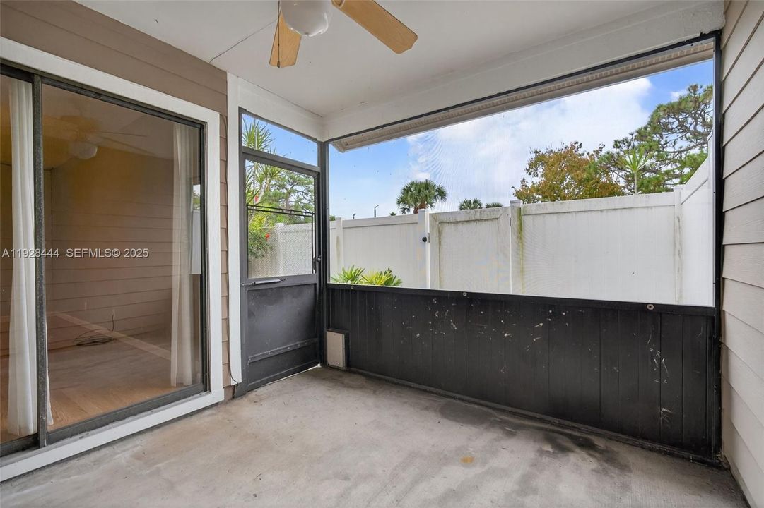 待售: $294,900 (2 贝兹, 2 浴室, 1284 平方英尺)