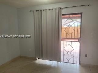 For Sale: $355,000 (2 beds, 1 baths, 962 Square Feet)