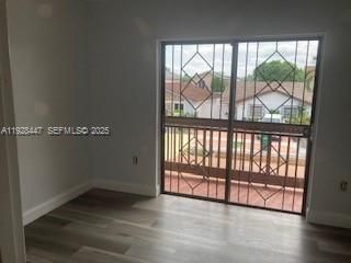 For Sale: $355,000 (2 beds, 1 baths, 962 Square Feet)