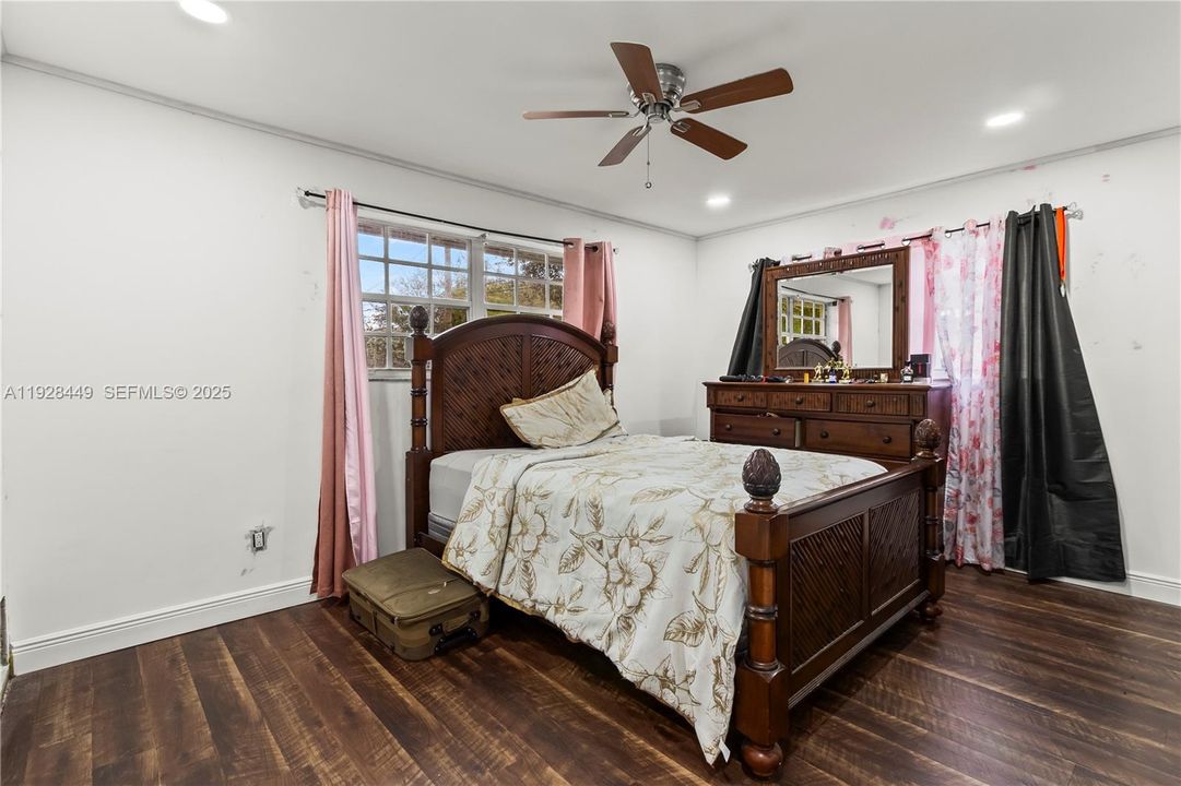 For Sale: $510,000 (0 beds, 0 baths, 2096 Square Feet)