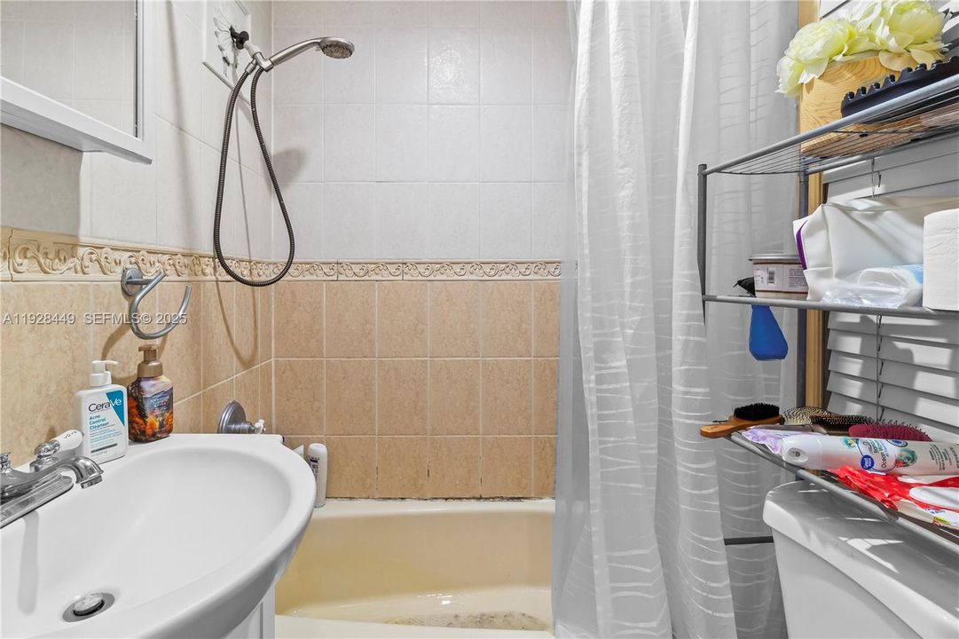 For Sale: $510,000 (0 beds, 0 baths, 2096 Square Feet)