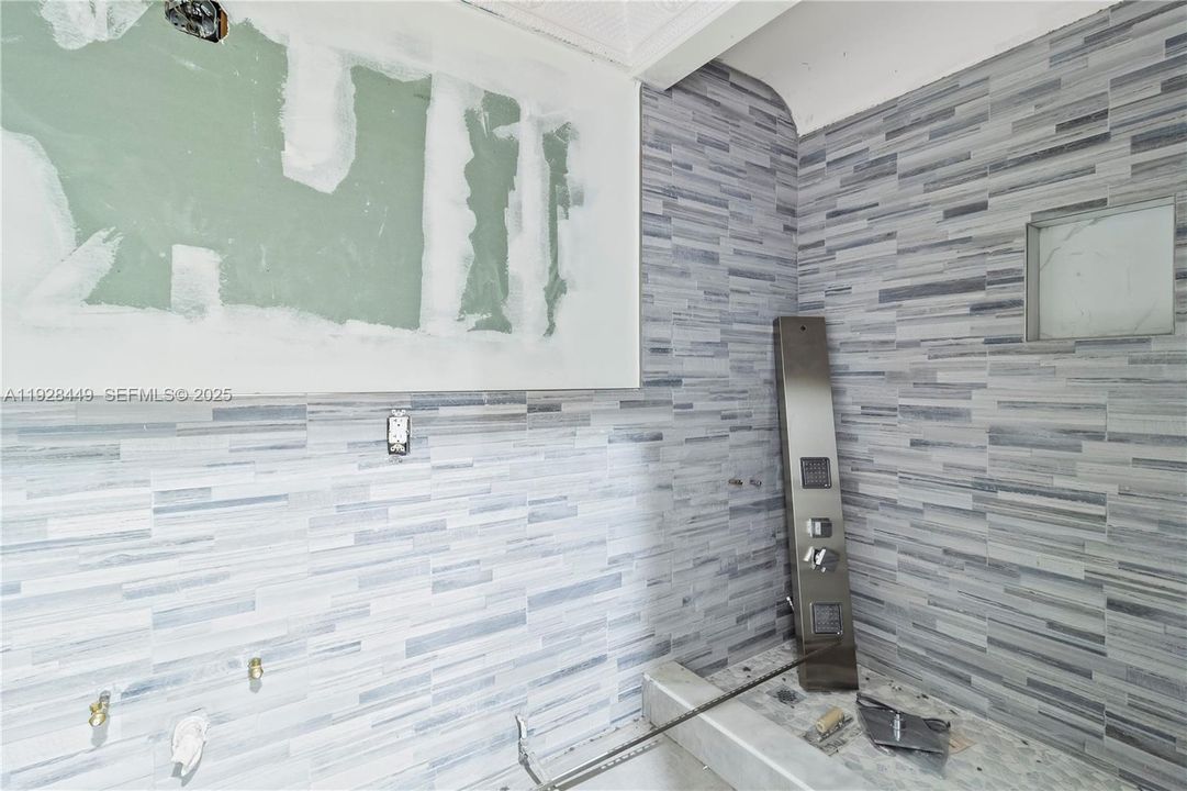 For Sale: $510,000 (0 beds, 0 baths, 2096 Square Feet)