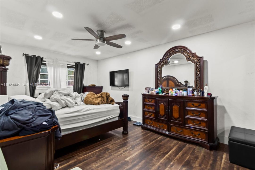 For Sale: $510,000 (0 beds, 0 baths, 2096 Square Feet)