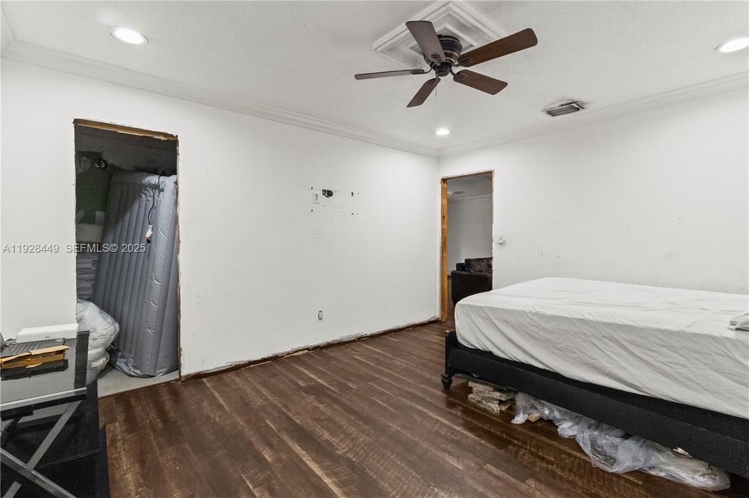 For Sale: $510,000 (0 beds, 0 baths, 2096 Square Feet)