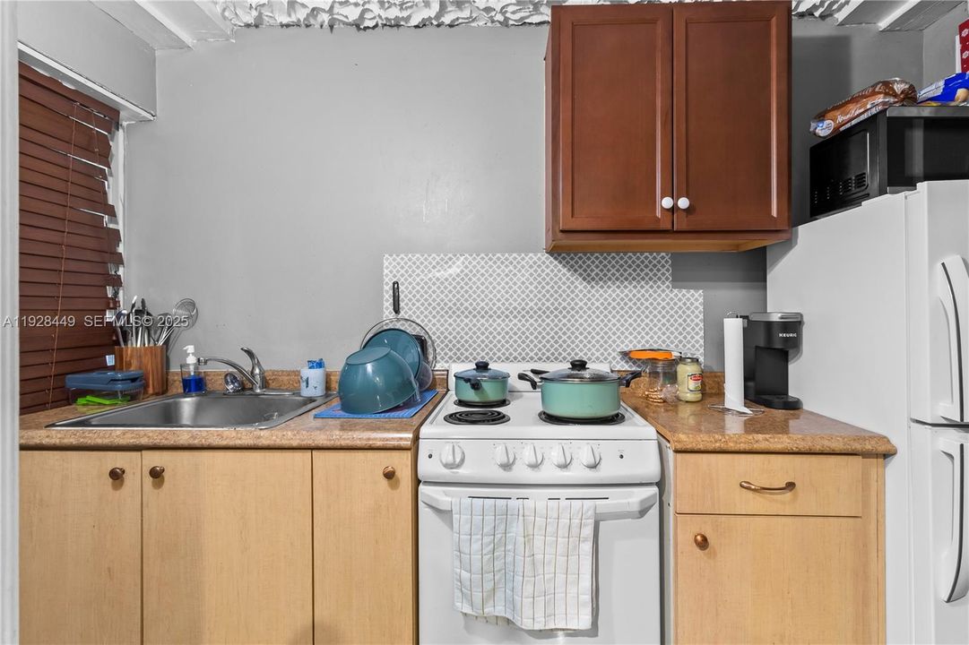 For Sale: $510,000 (0 beds, 0 baths, 2096 Square Feet)