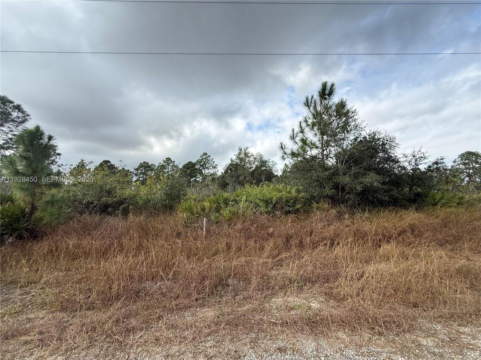 待售: $35,000 (0.50 acres)