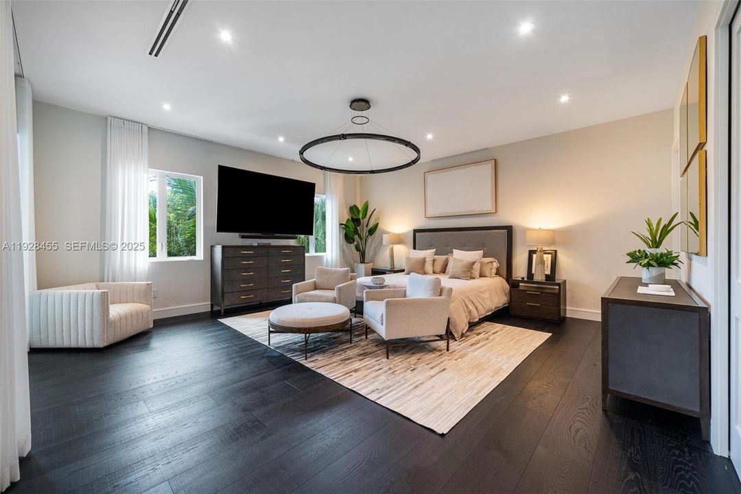 For Sale: $6,900,000 (5 beds, 6 baths, 0 Square Feet)