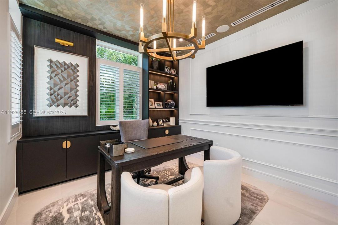 For Sale: $6,900,000 (5 beds, 6 baths, 0 Square Feet)