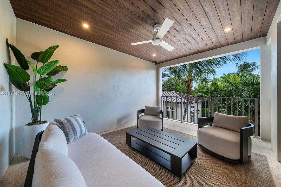 For Sale: $6,900,000 (5 beds, 6 baths, 0 Square Feet)