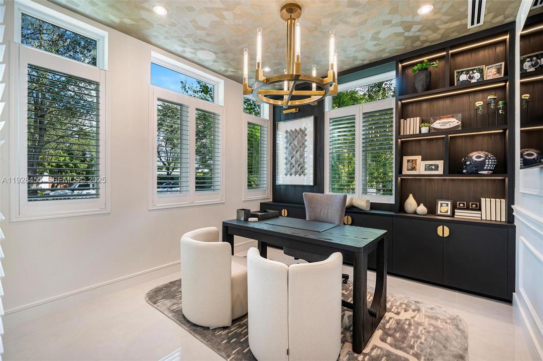 For Sale: $6,900,000 (5 beds, 6 baths, 0 Square Feet)