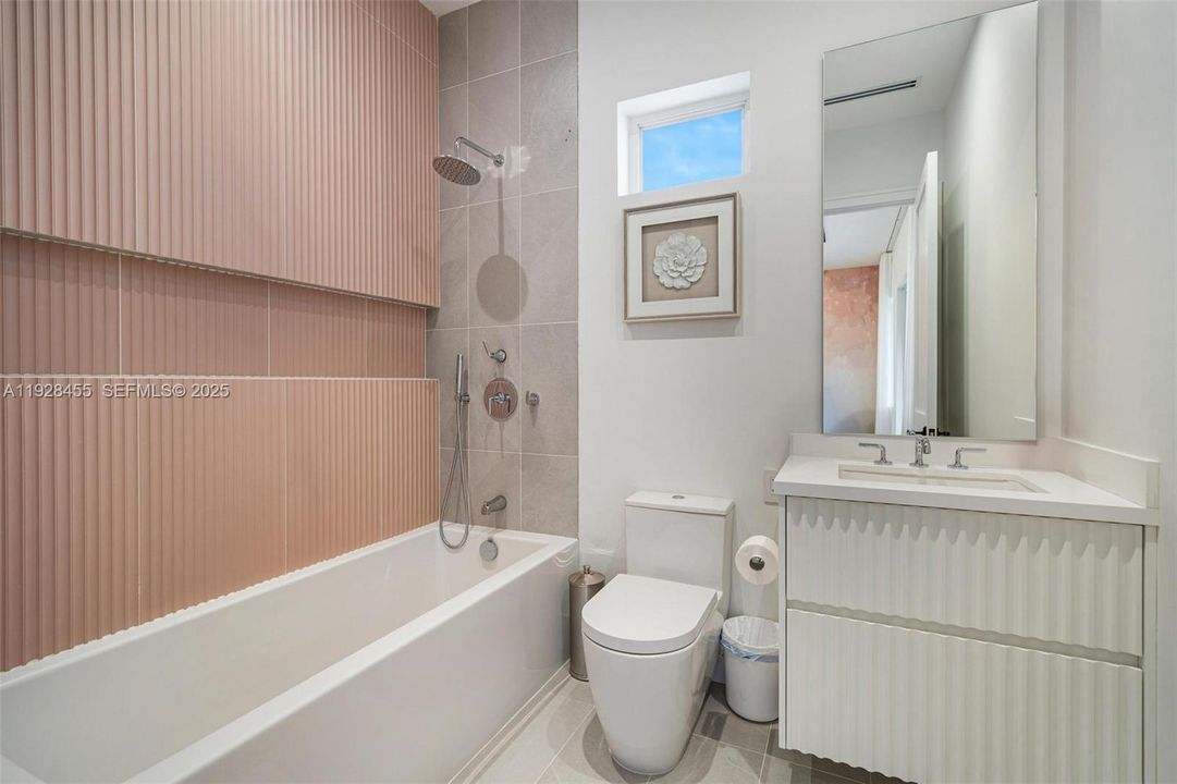 For Sale: $6,900,000 (5 beds, 6 baths, 0 Square Feet)