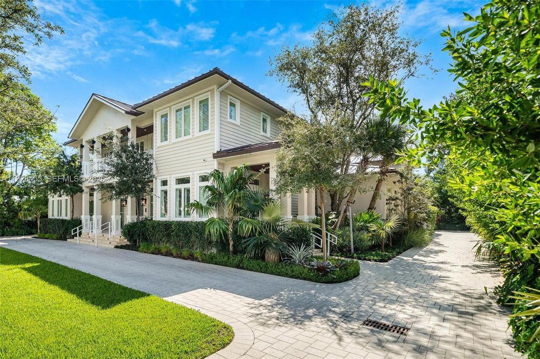 For Sale: $6,900,000 (5 beds, 6 baths, 0 Square Feet)