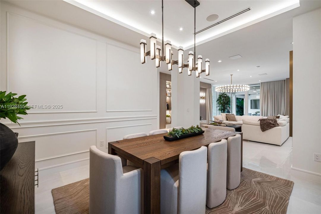 For Sale: $6,900,000 (5 beds, 6 baths, 0 Square Feet)