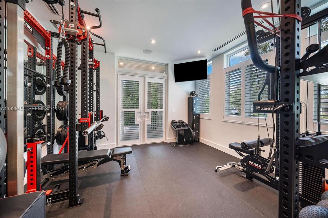 For Sale: $6,900,000 (5 beds, 6 baths, 0 Square Feet)