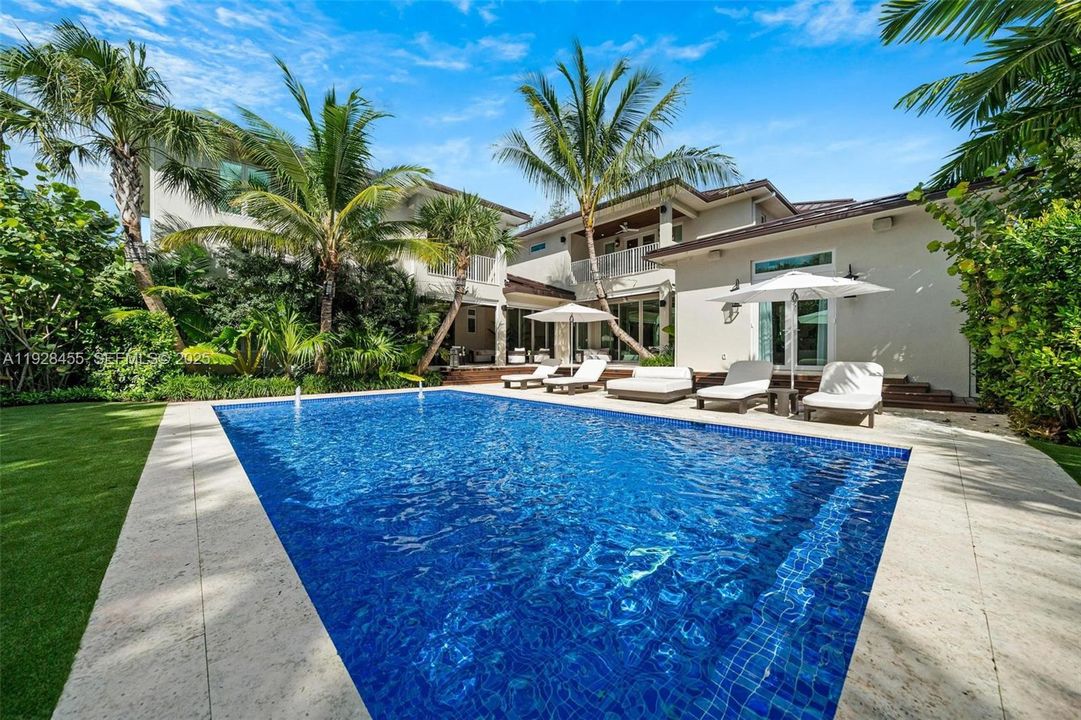 For Sale: $6,900,000 (5 beds, 6 baths, 0 Square Feet)