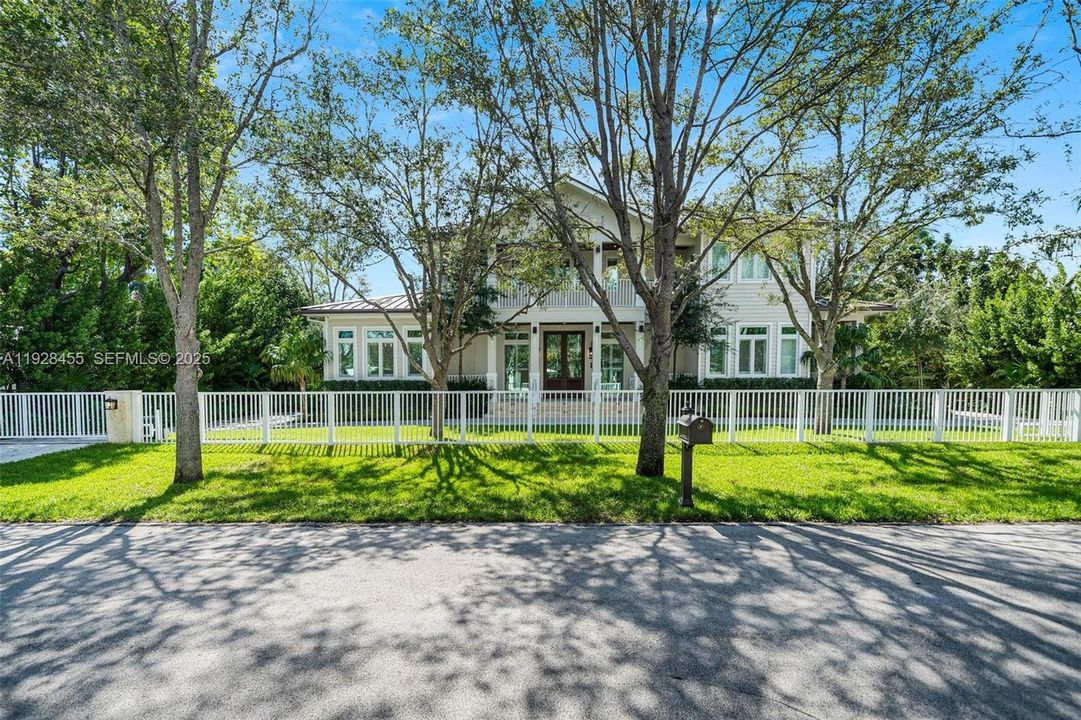 For Sale: $6,900,000 (5 beds, 6 baths, 0 Square Feet)