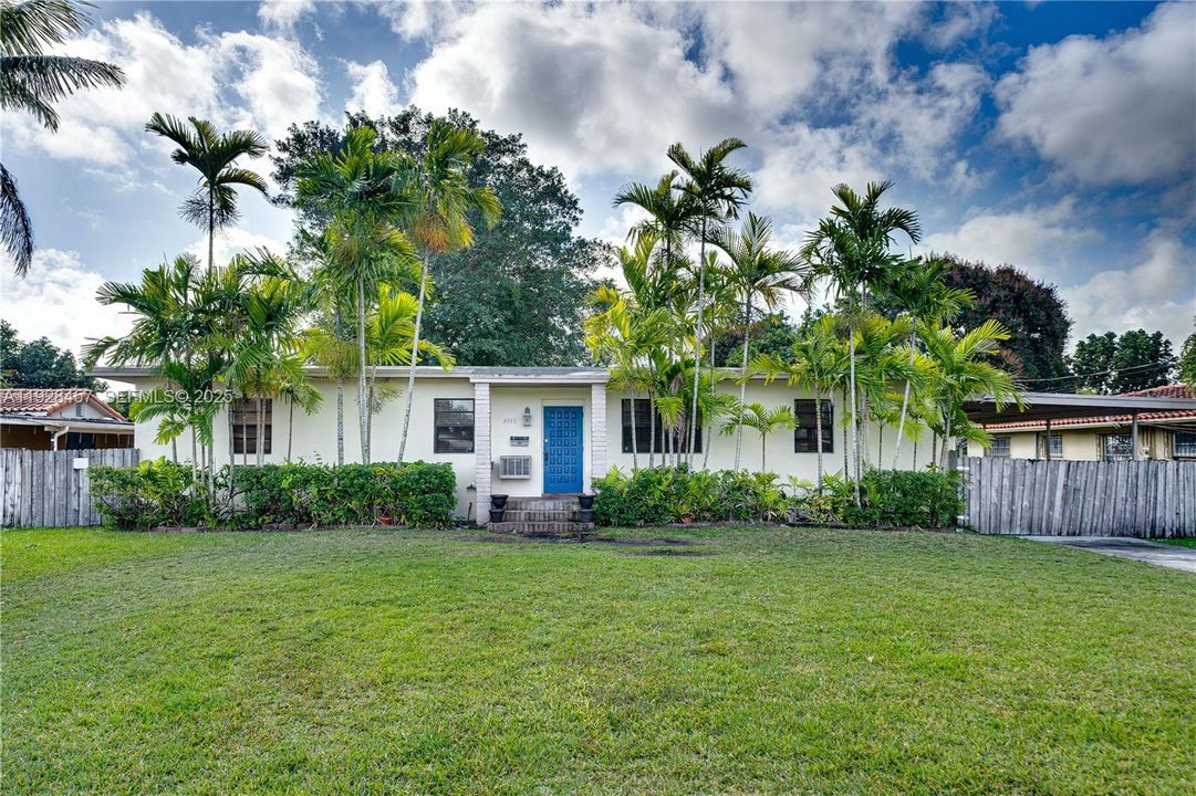 待售: $899,000 (3 贝兹, 2 浴室, 1550 平方英尺)