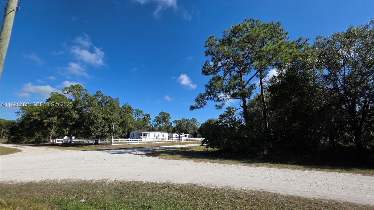 For Sale: $48,300 (1.06 acres)